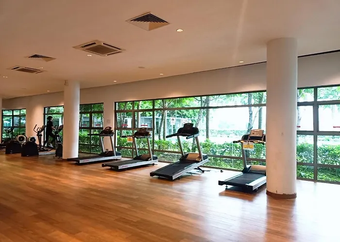 Deluxe Sunrise Suite 3 Bedroom Loft B Side Seaview Above Imago Shopping Mall