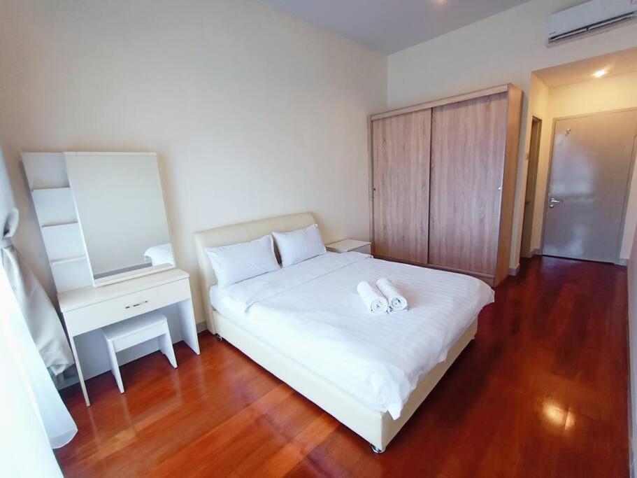 Deluxe Sunrise 3 Bedroom Loft B Side Seaview Above Imago Shopping Mall Kota Kinabalu